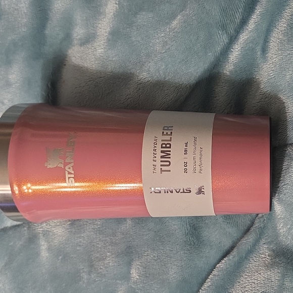 Stanley Rose Tumbler 20 oz - Picture 10 of 11